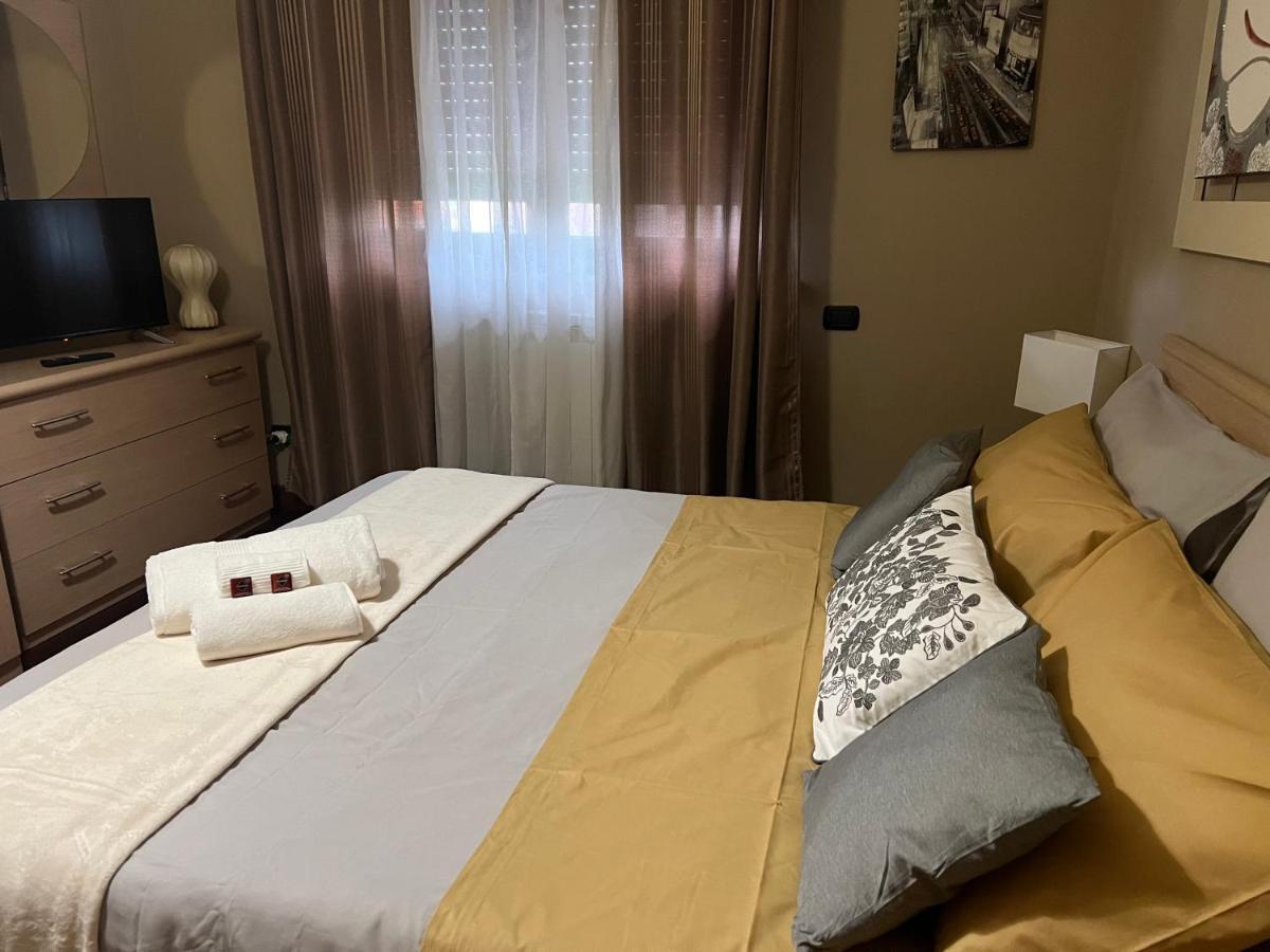 Apartamento Charme & Relax - Fiera Di Roma - Fiumicino Airport Ponte Galeria Exterior foto